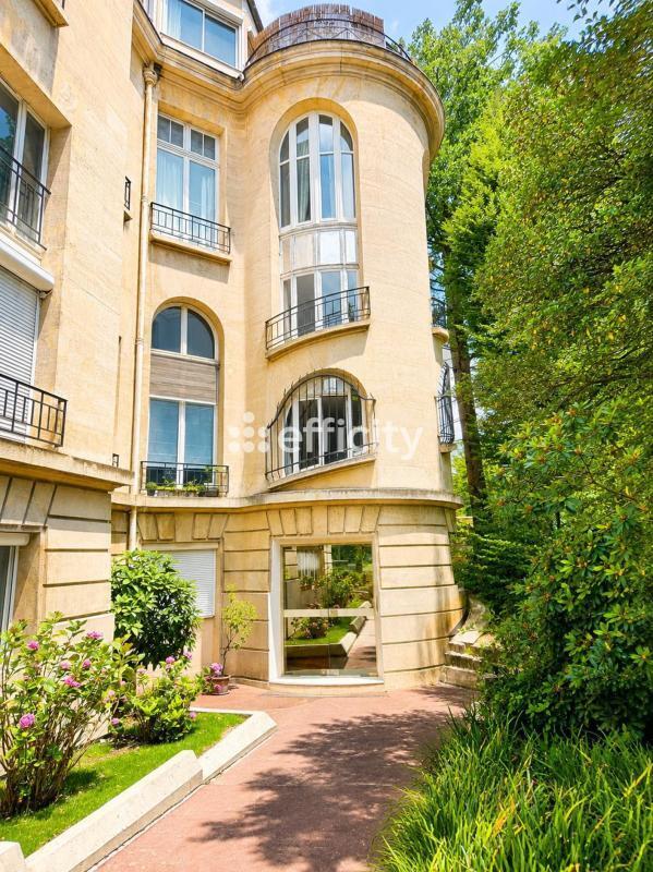 Office in Neuilly-sur-Seine for sale Building Photo- Image 1 of 7