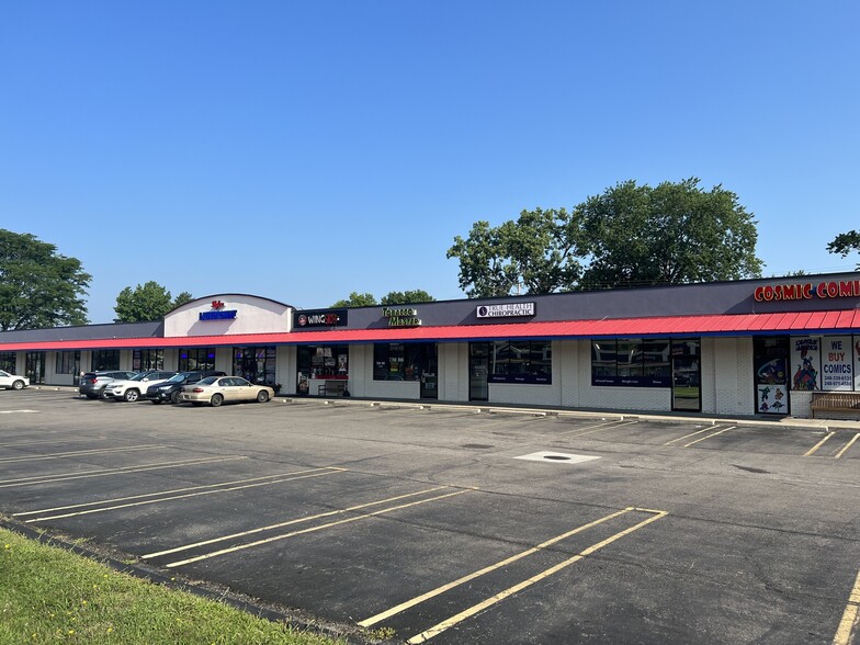 28400-28422 5 Mile Rd, Livonia, MI for rent - Building Photo - Image 1 of 8