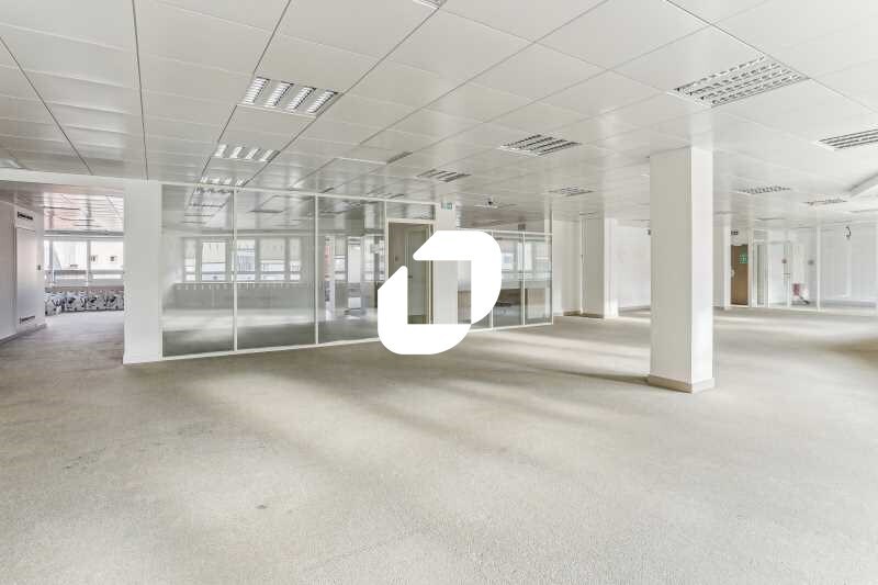 91 Rue Jean Jaurès, Puteaux to rent - Building Photo - Image 1 of 14