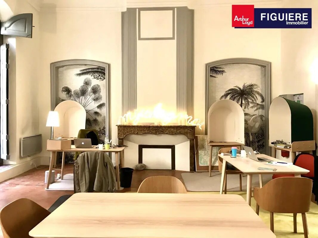 Office in Aix-en-Provence to rent Building Photo- Image 1 of 10