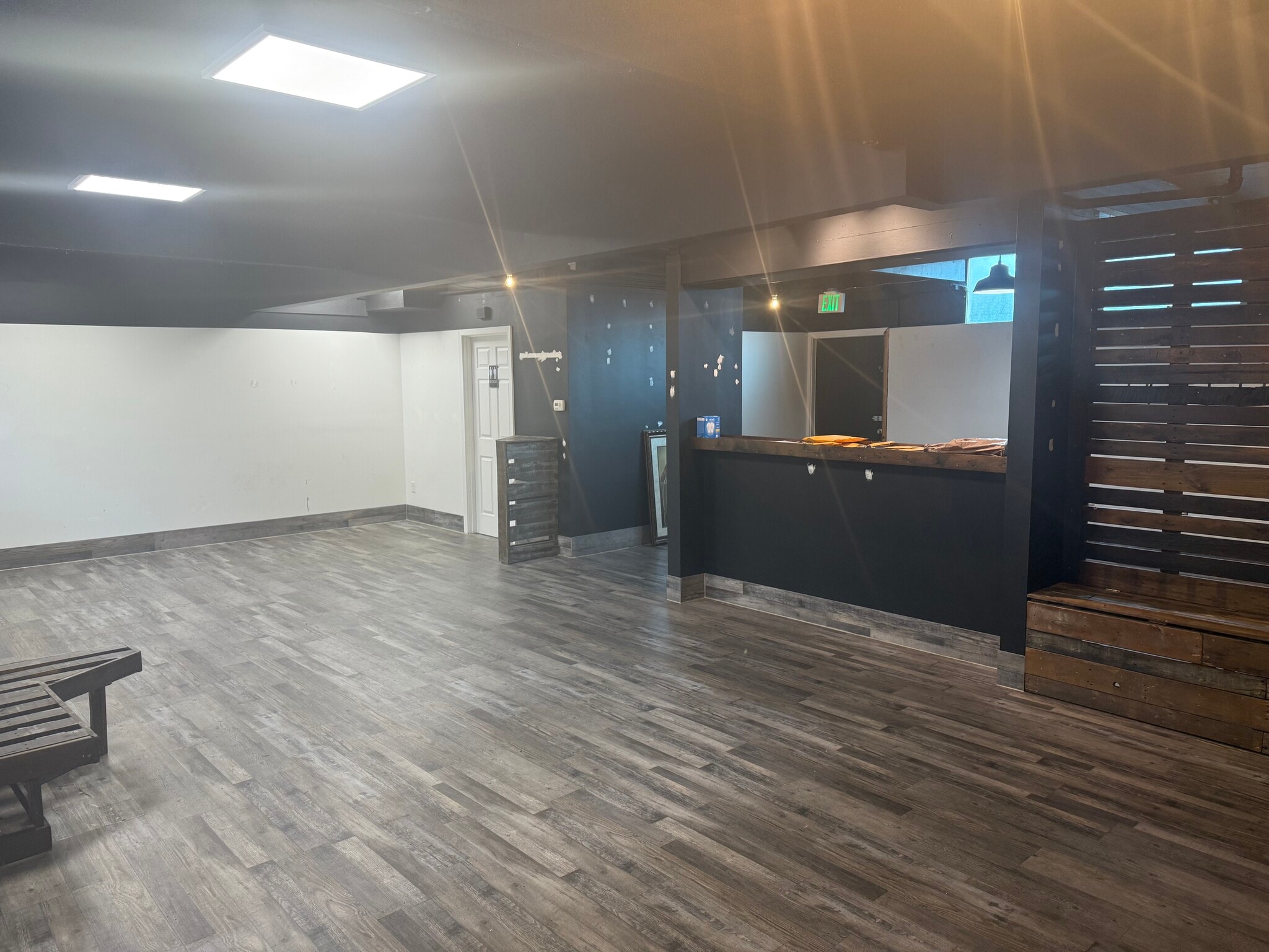 203-241 S 4th Pl, Renton, WA to rent Interior Photo- Image 1 of 4