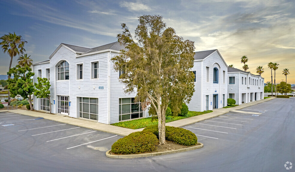 400 Seaport Ct, Redwood City, CA for rent - Building Photo - Image 3 of 24