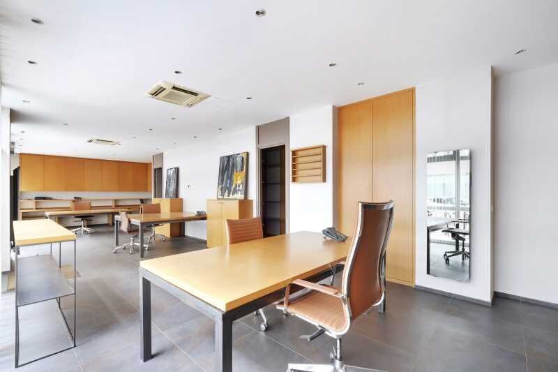 Retail in Boulogne-Billancourt for sale - Interior Photo - Image 1 of 6