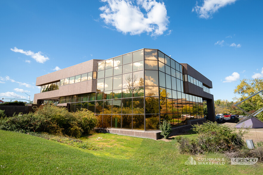 6200 Rockside Woods Blvd, Independence, OH for rent - Building Photo - Image 3 of 5