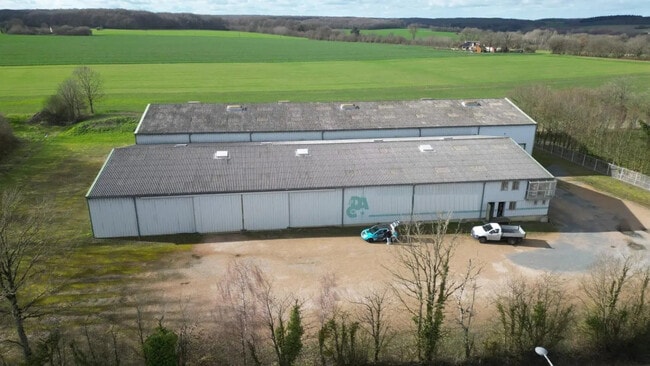 Vente Entrepôt 2 170 m²