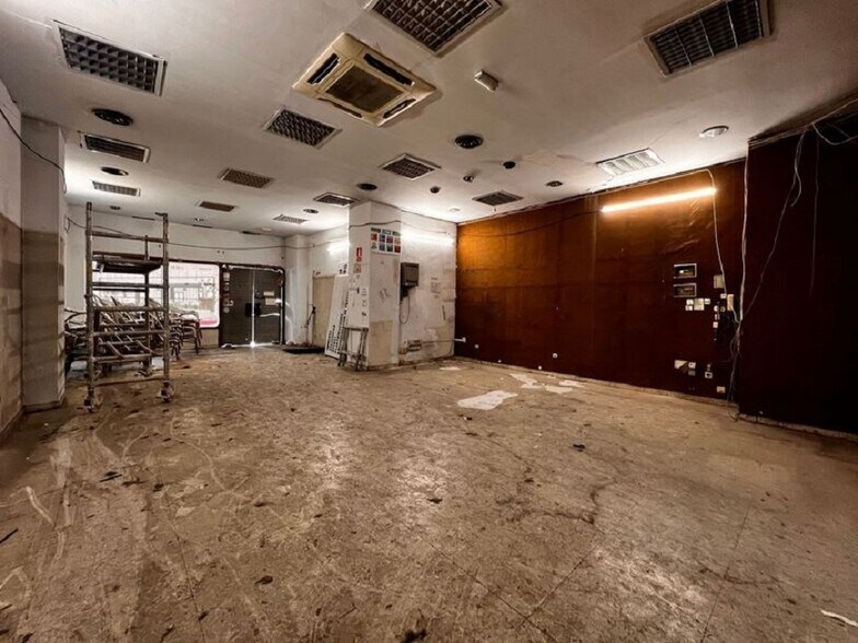 Calle de Orense, 68, Madrid, Madrid to rent - Interior Photo - Image 2 of 8