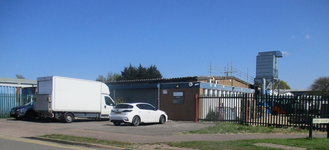 1-1A Lyon Close, Kempston for sale Building Photo- Image 1 of 1