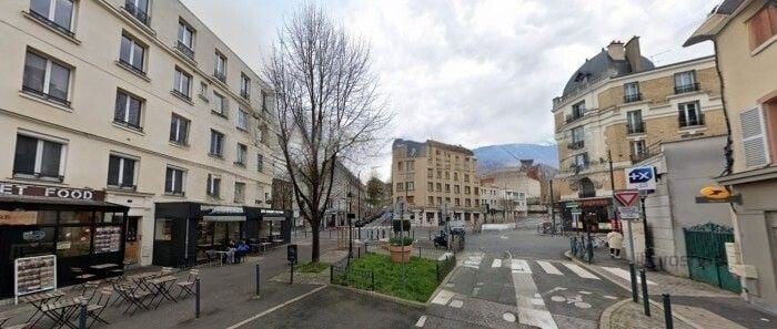 Retail in Vanves to rent Building Photo- Image 1 of 3