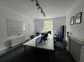 8 Well Walk, Cheltenham to rent Interior Photo- Image 2 of 2