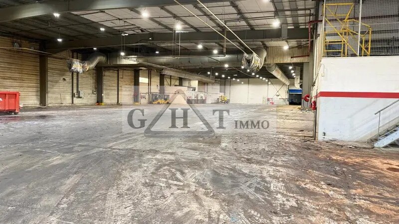 Industrial in Claye-Souilly for sale Interior Photo- Image 1 of 17