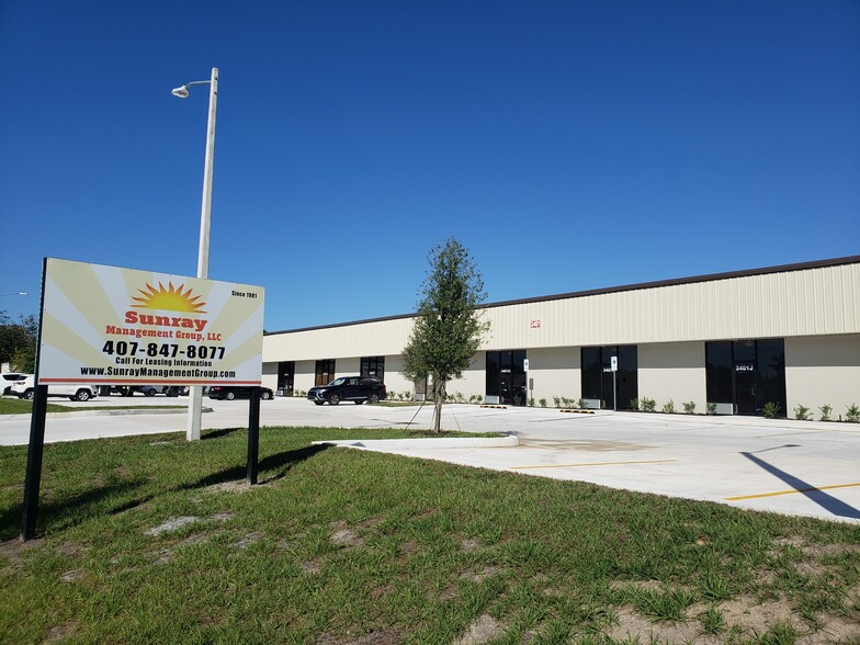 3501 Commerce, Kissimmee, FL for rent - Building Photo - Image 1 of 5