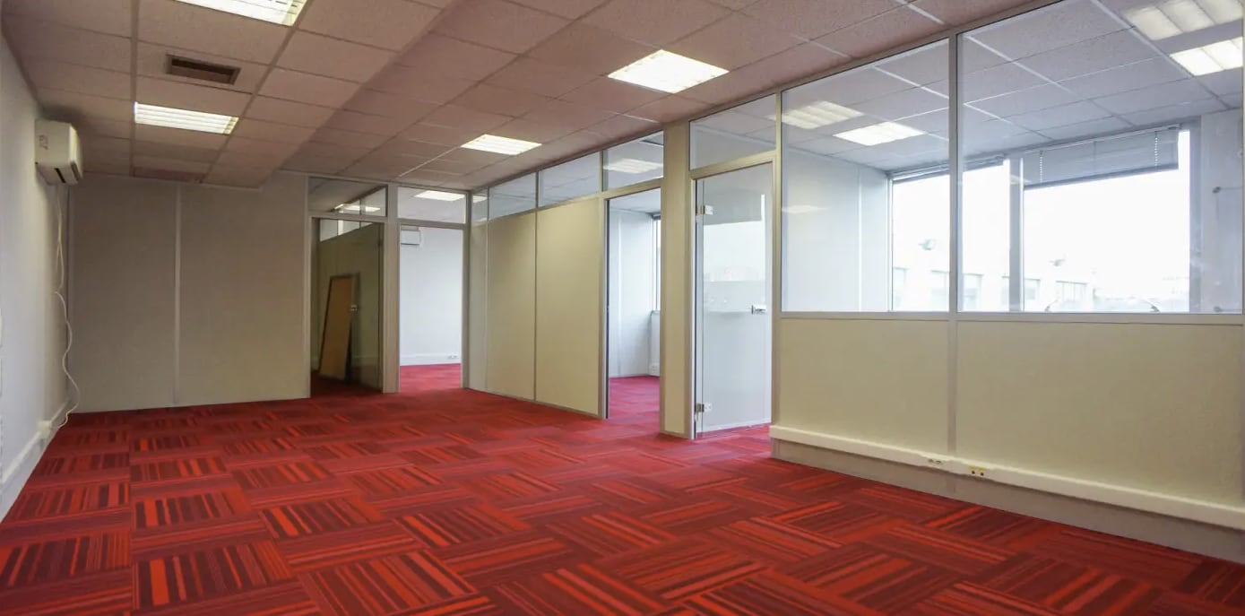 Office in Saint-Ouen to rent Interior Photo- Image 1 of 4