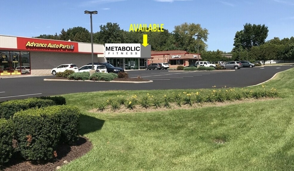 7-11 Saratoga Rd, Schenectady, NY for rent - Building Photo - Image 1 of 3