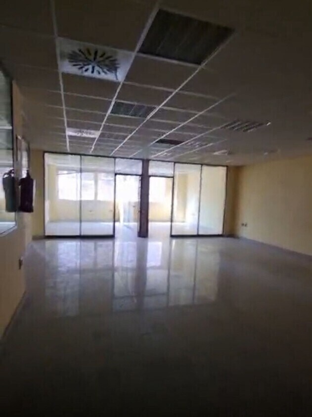 Madrid, MAD 28019 - Unit - -  - Interior Photo - Image 1 of 7