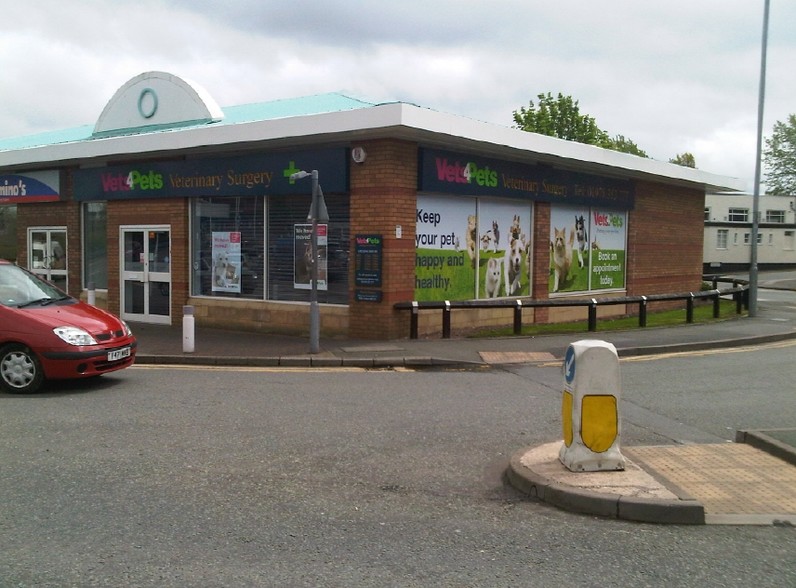 Island Green Shopping Centre, Wrexham for rent - Building Photo - Image 2 of 2