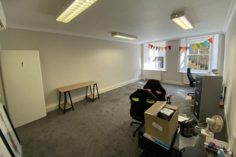 22 Drumsheugh Gdns, Edinburgh to rent Interior Photo- Image 1 of 2