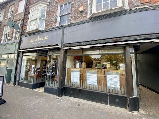 150-151 Bartholomew St, Newbury to rent Building Photo- Image 1 of 6