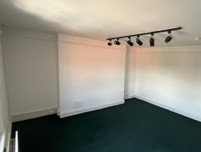 8 Bore St, Lichfield to rent Interior Photo- Image 1 of 3