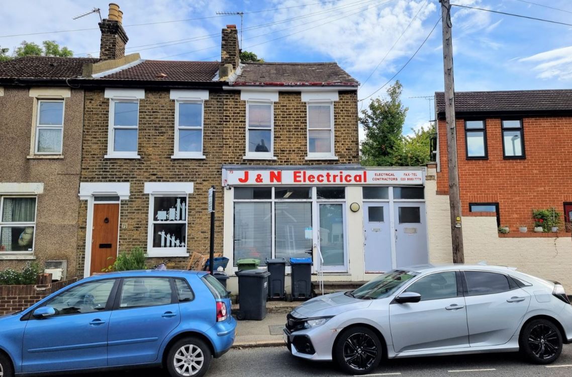 73 Sussex Rd, South Croydon for sale Primary Photo- Image 1 of 1