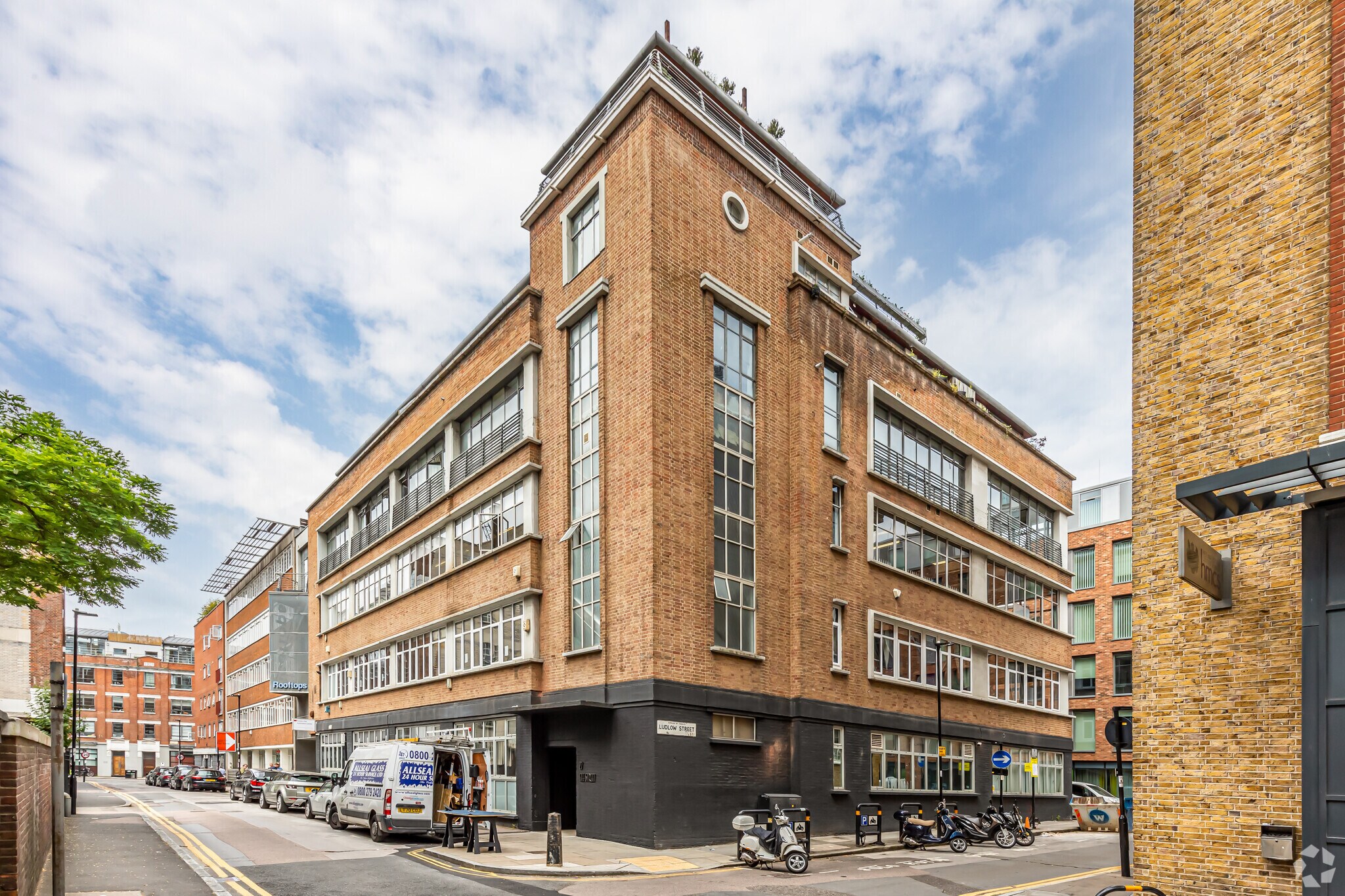 15-27 Gee St, London for sale Primary Photo- Image 1 of 1