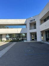 7877 Parkway Dr, La Mesa, CA for rent Building Photo- Image 2 of 3