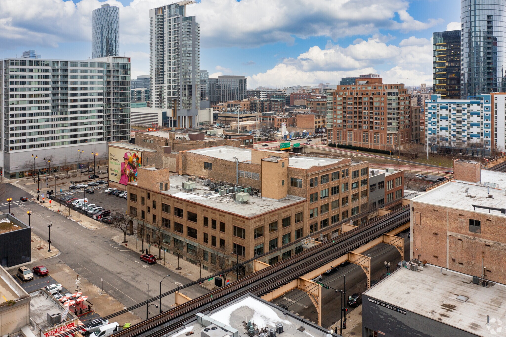 641-651 W Lake St, Chicago, IL to rent Aerial- Image 1 of 11