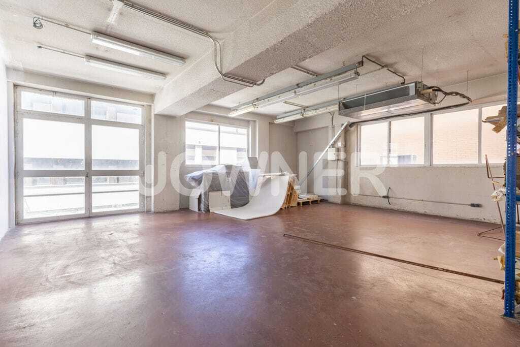 Madrid, MAD 28019 - Unit B - - Interior Photo - Image 1 of 10