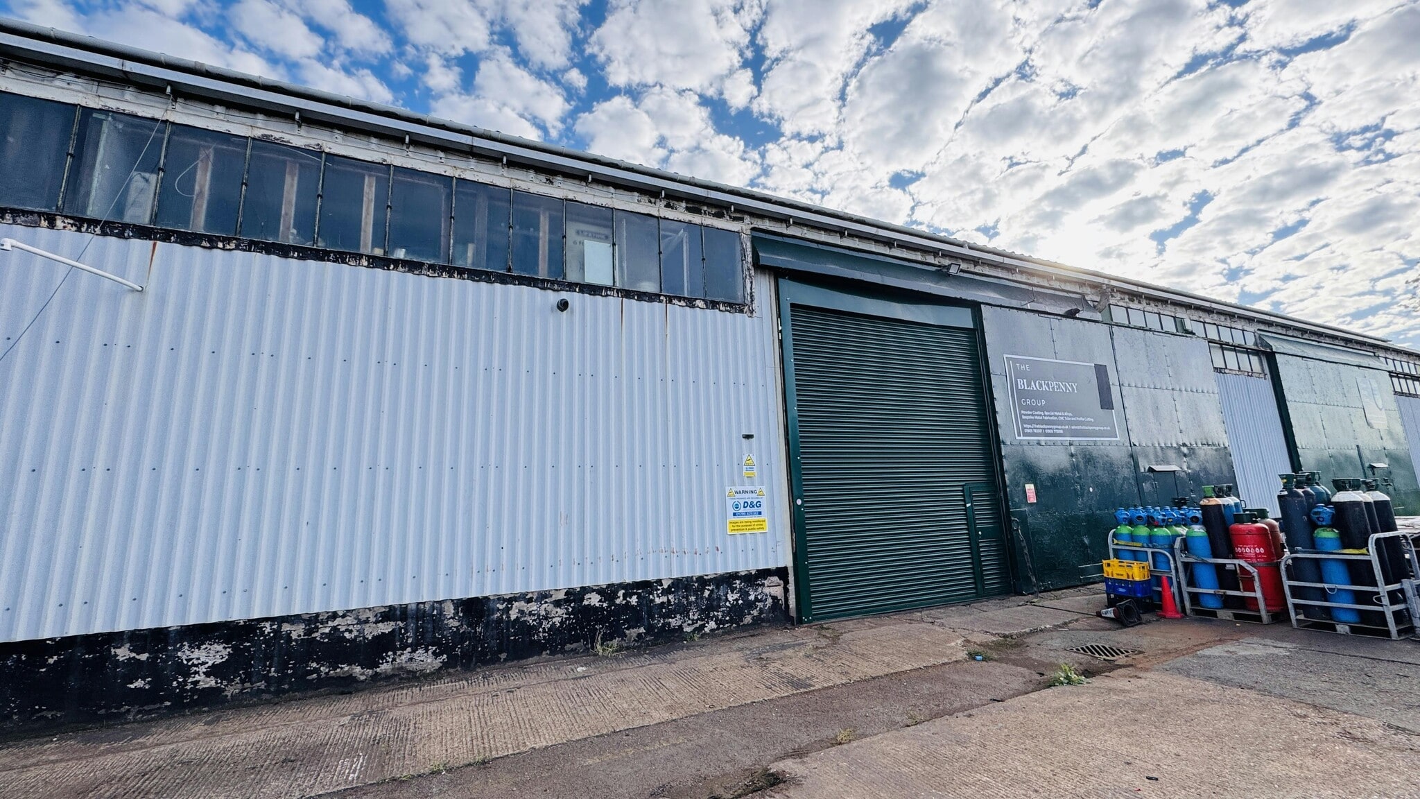 Well Ln, Rushock to rent Building Photo- Image 1 of 11