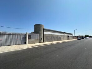 9000 Owensmouth Ave, Chatsworth, CA for rent Building Photo- Image 1 of 13