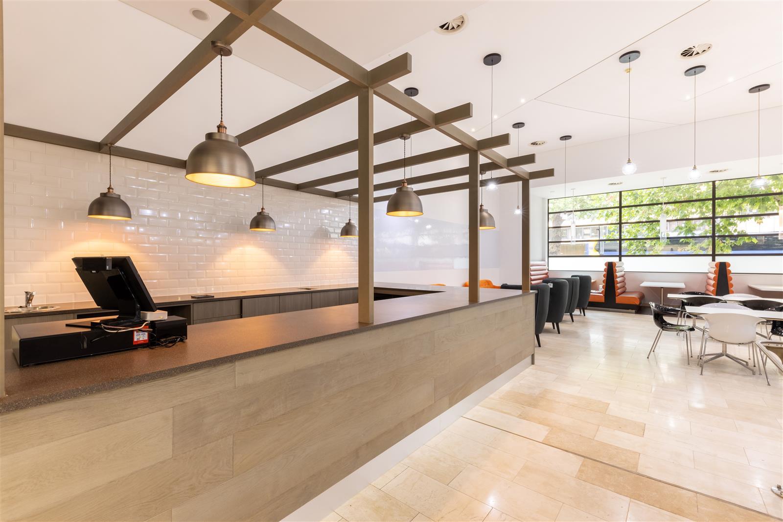 157-197 Buckingham Palace Rd, London to rent Interior Photo- Image 1 of 9