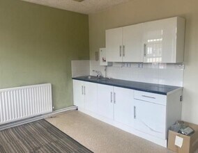 2-8 High St, Bedworth to rent Interior Photo- Image 2 of 2