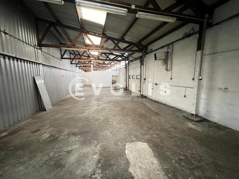 Light Industrial in Wissous to rent - Interior Photo - Image 3 of 7