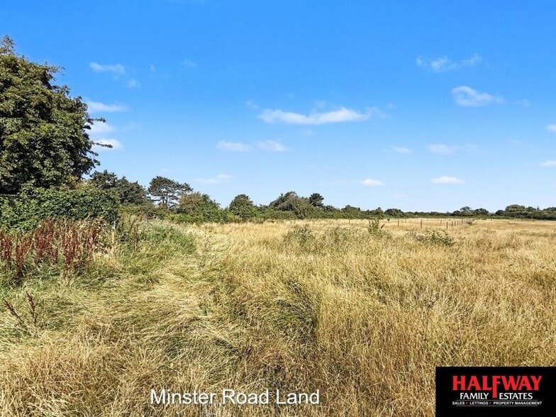 84 Minster Rd, Sheerness for sale - Primary Photo - Image 1 of 10
