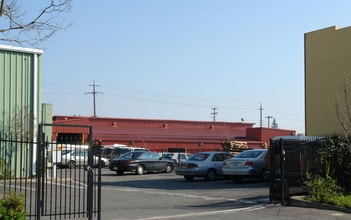 4370 24th St, Sacramento, CA to rent Interior Photo- Image 2 of 10