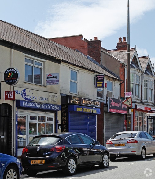 34 High St, Rowley Regis to rent - Building Photo - Image 2 of 4
