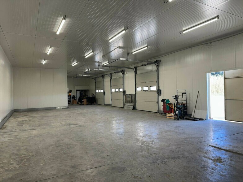Light Industrial in Châteaurenard for sale - Interior Photo - Image 3 of 7