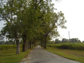 600 Pecan Ln, Lake Waccamaw, NC for sale Building Photo- Image 1 of 1