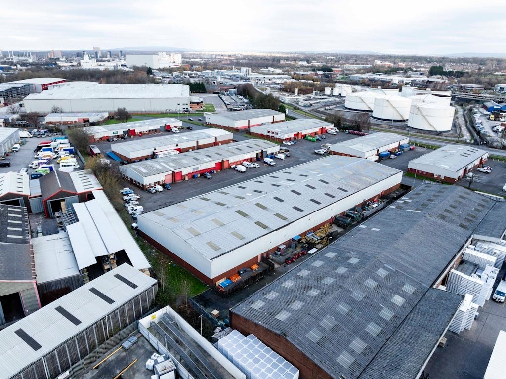 Westbrook Rd, Manchester to rent Building Photo- Image 1 of 6