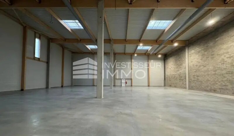 Light Industrial in Moissy-Cramayel to rent Interior Photo- Image 1 of 17