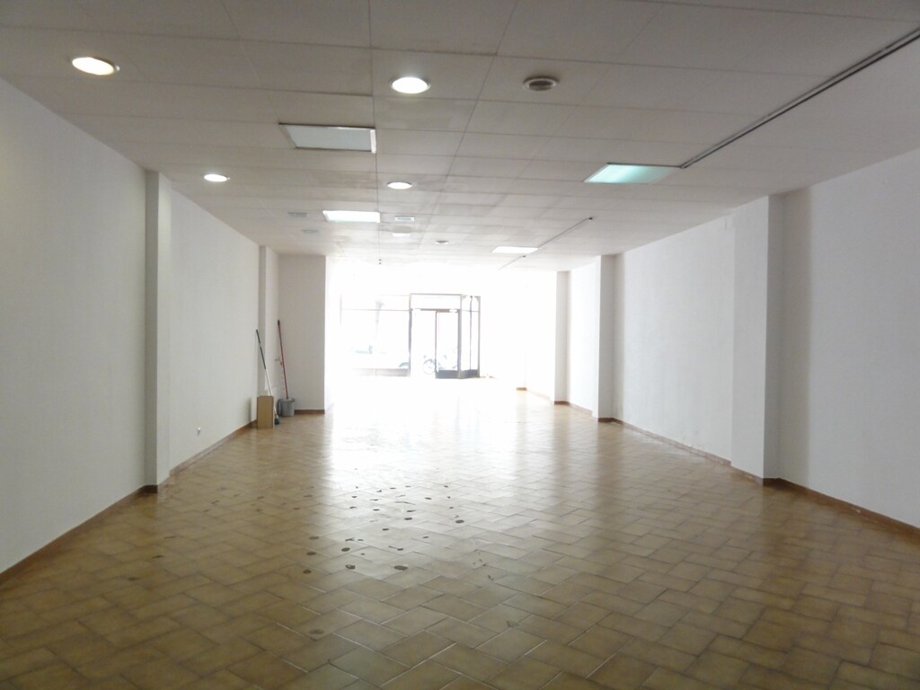 Granollers, BAR 08401 - Unit - -  - Interior Photo - Image 2 of 10