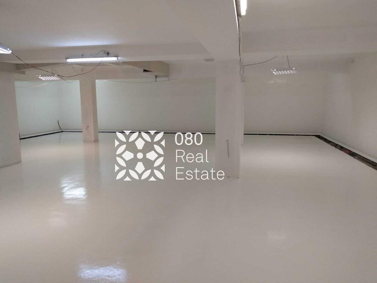 Barcelona, BAR 08011 -  -  - Interior Photo - Image 1 of 3