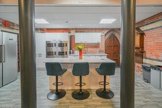 Chapel Ln, Wythall for sale Interior Photo- Image 1 of 8