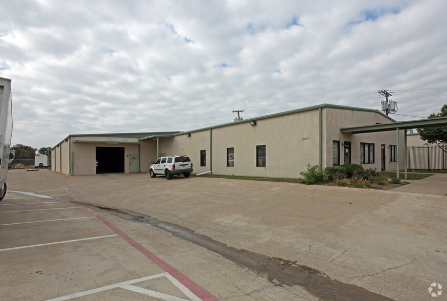 4210 Industrial St, Rowlett, TX for sale - Primary Photo - Image 1 of 1