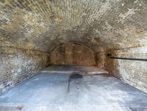 2-4 Colne Rd, Twickenham to rent Interior Photo- Image 2 of 3