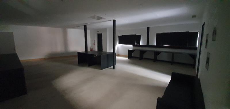 Light Industrial in Mougins to rent - Interior Photo - Image 3 of 5