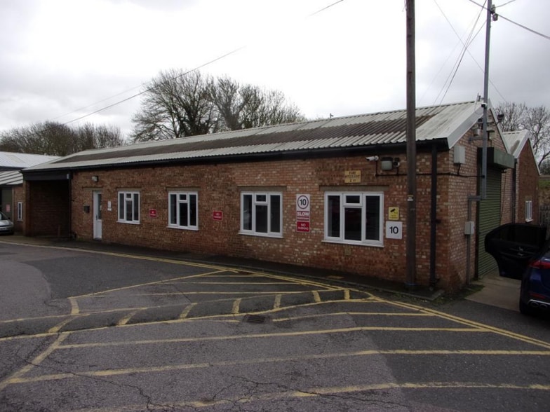 Church Rd, Romford for sale - Building Photo - Image 1 of 1