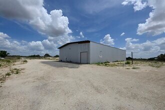 18208 N State Highway 16, Von Ormy, TX for sale Building Photo- Image 1 of 1