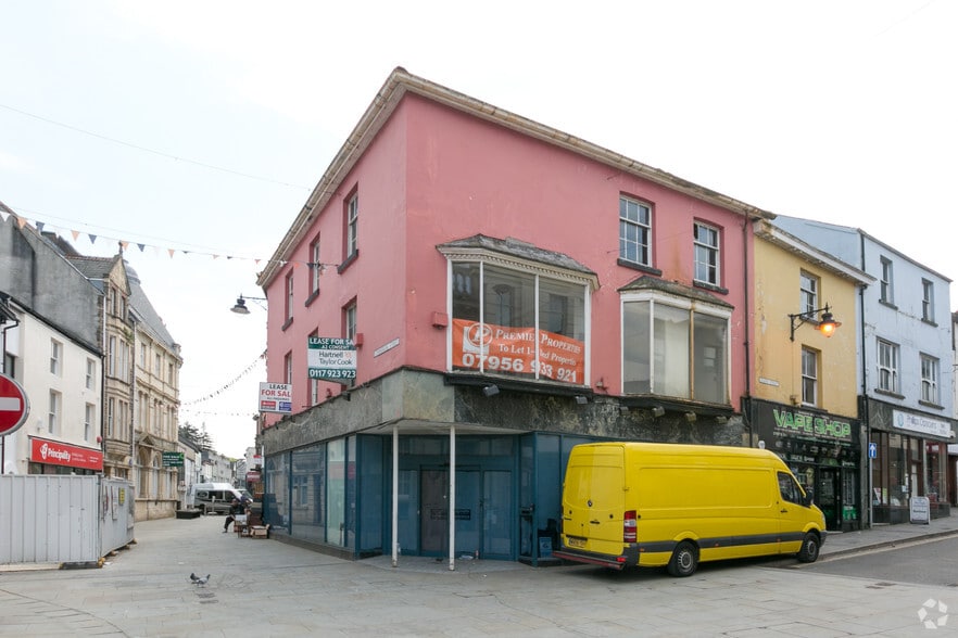 2 Commercial St, Pontypool, NP4 6JJ UK