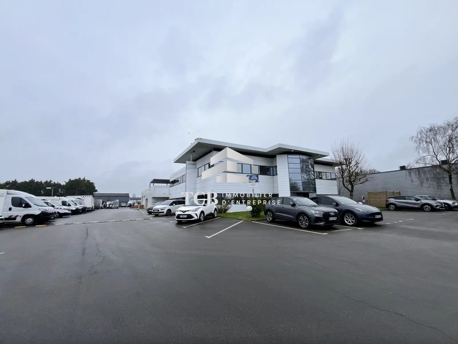 Industrial in Saint-Herblain for sale Building Photo- Image 1 of 23