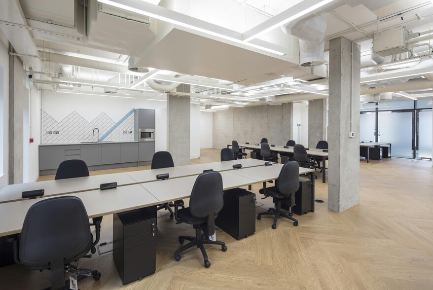 18-42 Wharf Rd, London to rent - Building Photo - Image 3 of 33